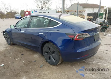 2019 Tesla Model 3 Long Range/Performance из США, поврежденный, VIN 5YJ3E1EB9KF130569